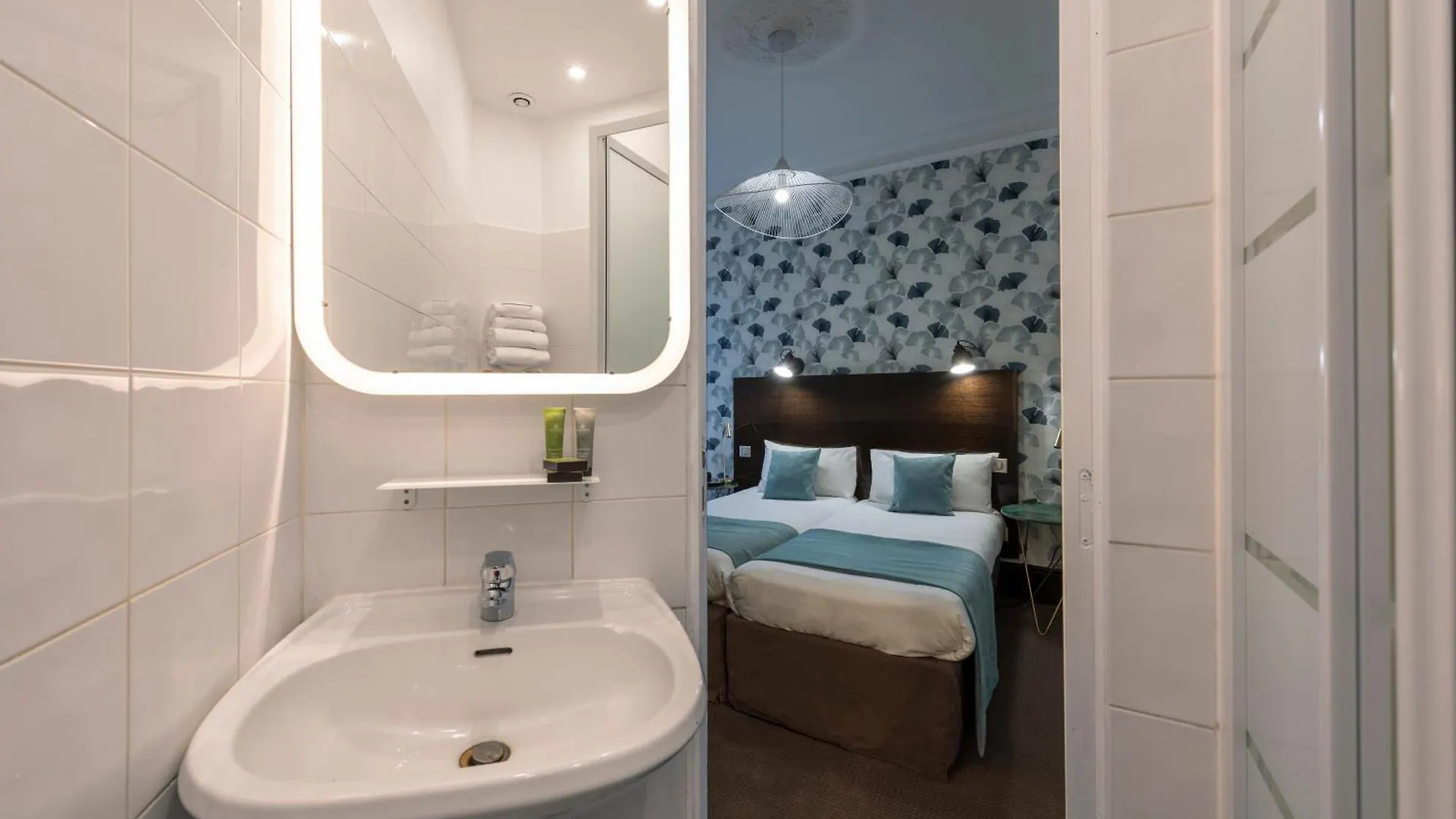 Lennon By Avalon Gare Du Nord Hotel Paříž